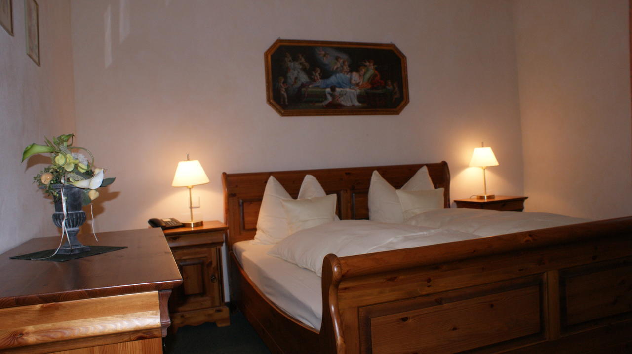 Landhotel Loenskrug Hellental Ruang foto